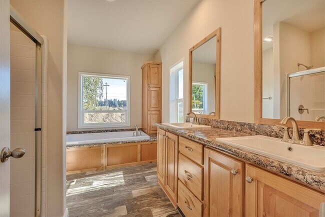 Building Photo - New Single Level Home situated on an active Hazelnut Orchard