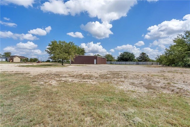 Building Photo - 5753 Blackburn Dr