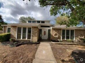 Building Photo - 1511 Estates Way