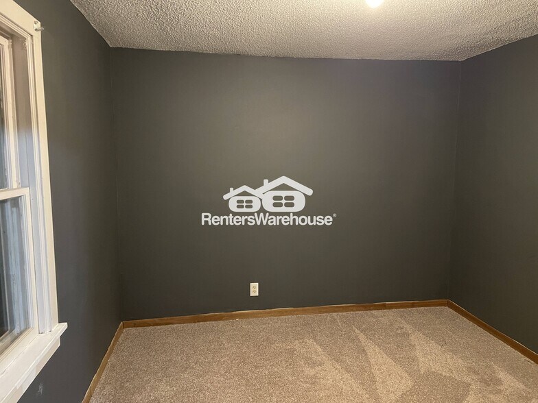 Building Photo - 1151 80th St