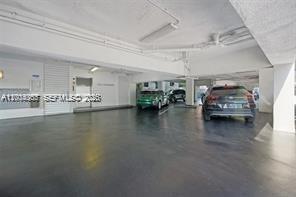 Building Photo - 360 Meridian Ave