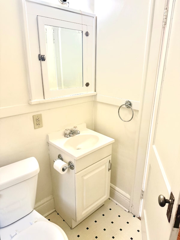 Building Photo - 826 Marie Ave