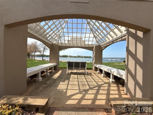 Building Photo - 646 Portside Dr