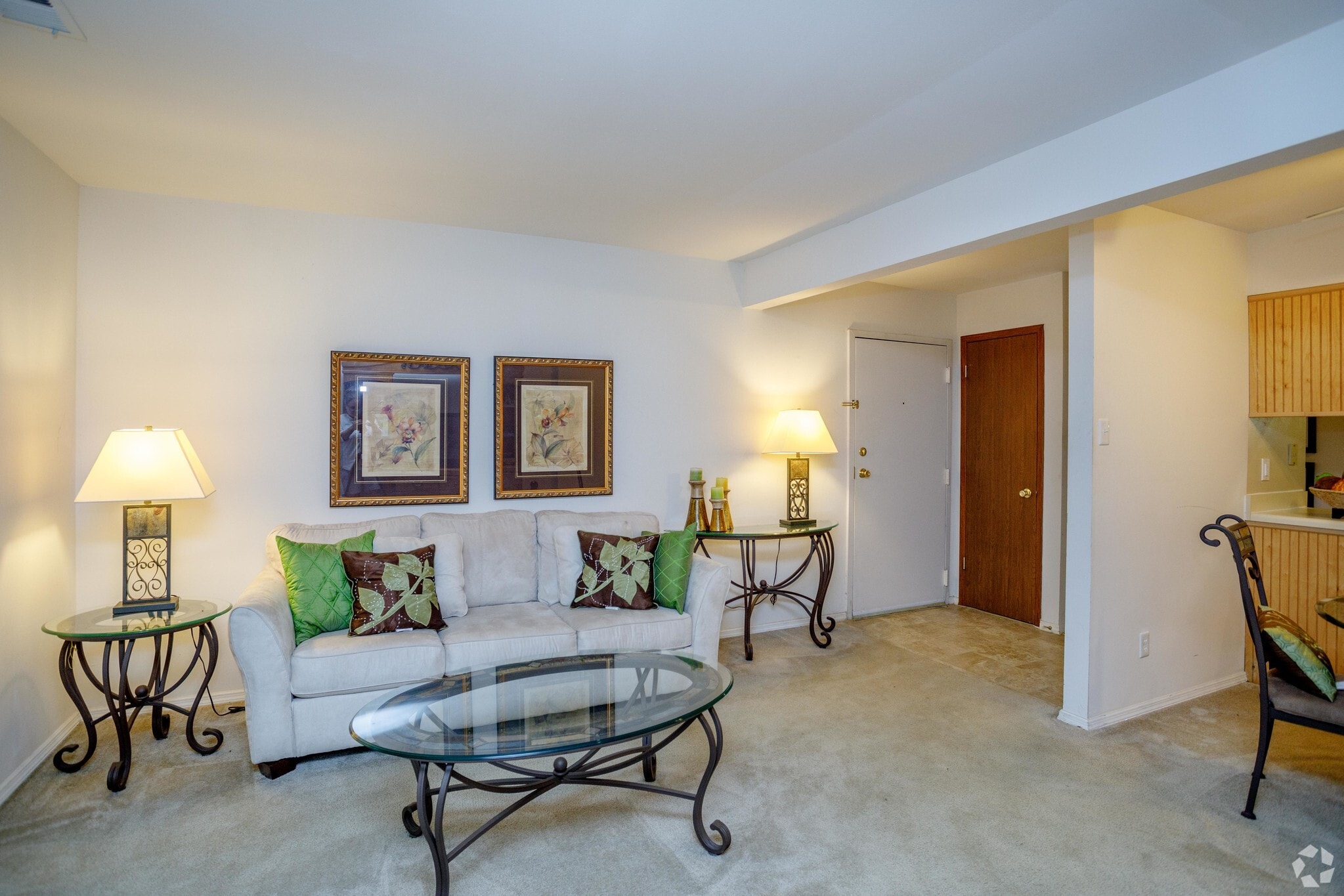 1BR, 1BA - 676 SF Model - Willows on Weidman Apartments