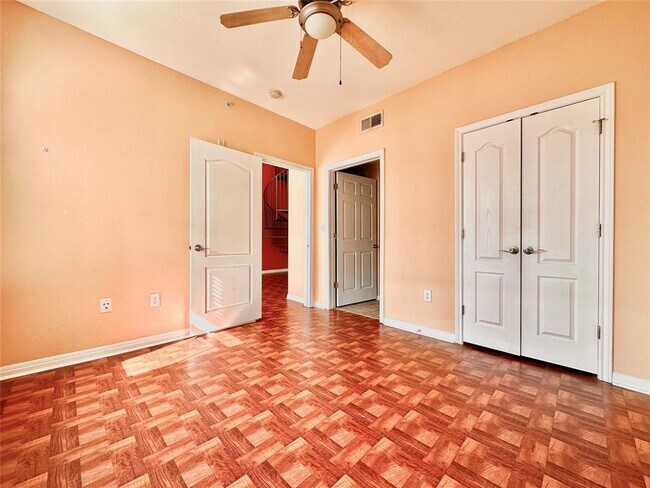 Building Photo - 2505 San Gabriel St