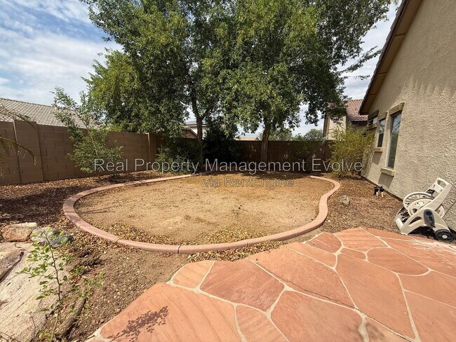 Building Photo - 2513 W Woburn Ln