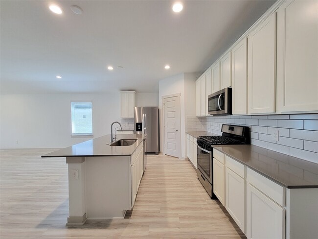 Building Photo - 7015 Halifax Harvest Ln