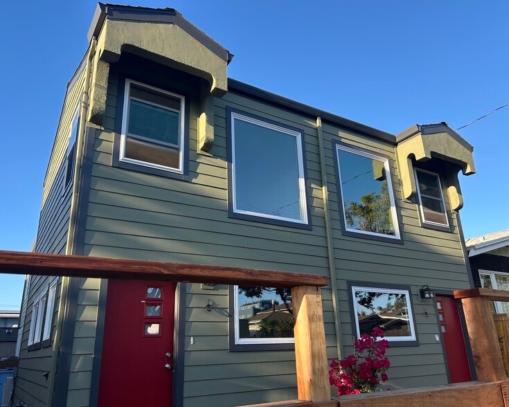 Front - 1337 Hearst Ave