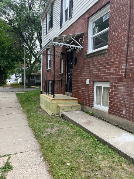 Building Photo - 3291 N 36th St