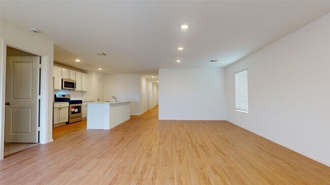 Building Photo - 27014 Breakaway Ln