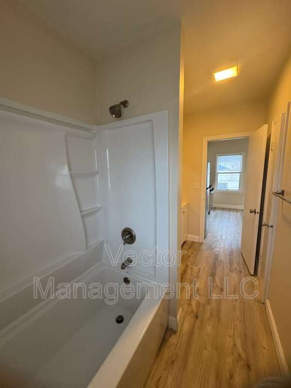 Building Photo - 2842 Dixwell Ave