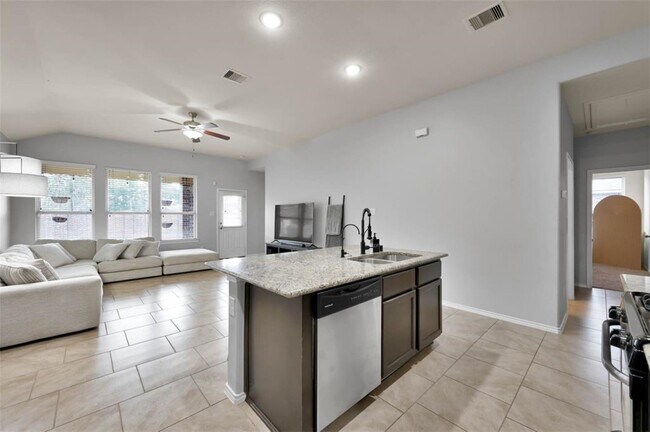 Building Photo - 14030 Wolftrap Ln