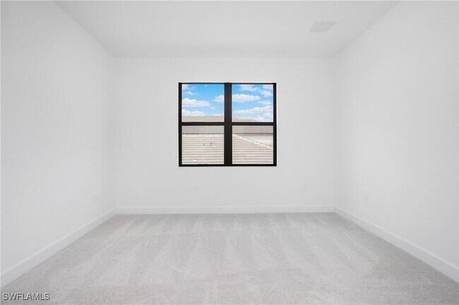 Building Photo - 12794 Woodbury Dr