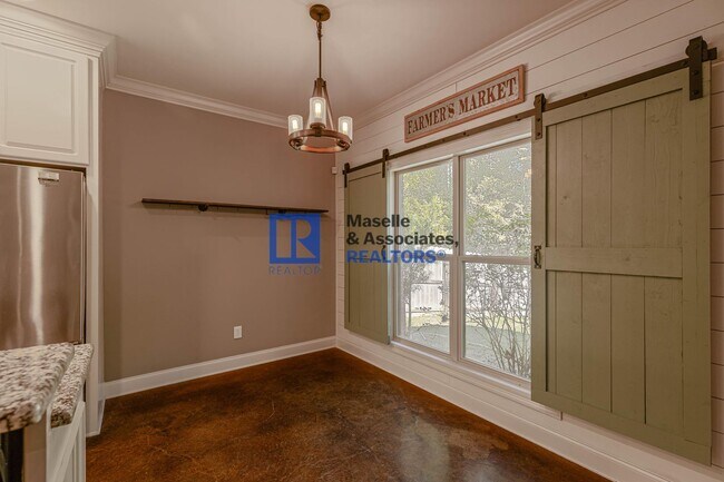 Building Photo - 3 Bed/2 Bath Home in Greenfield Station!!