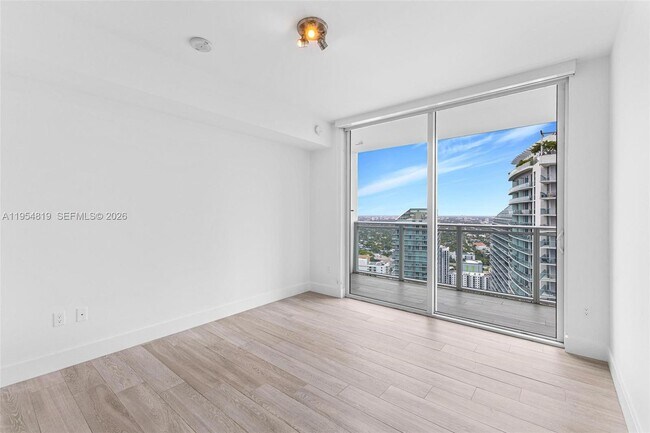 Building Photo - 1080 Brickell Ave