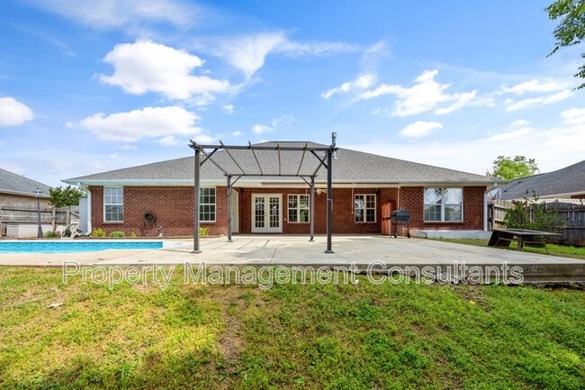 Building Photo - 125 Coldsprings Dr
