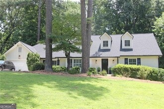 Building Photo - 229 Devonwood Dr
