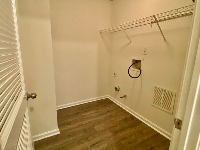 Building Photo - Douglasville Rental