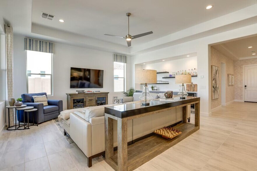 Building Photo - 16456 W Monterey Way