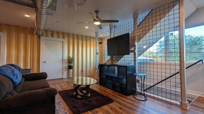 Building Photo - 2203 Tierwester St