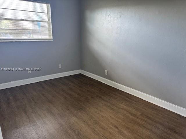 Building Photo - 1400 NE 53rd Ct