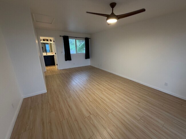 Building Photo - Oceanview Estates Home