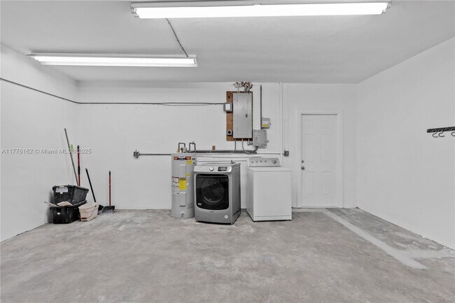 Building Photo - 9375 SW 181st Terrace