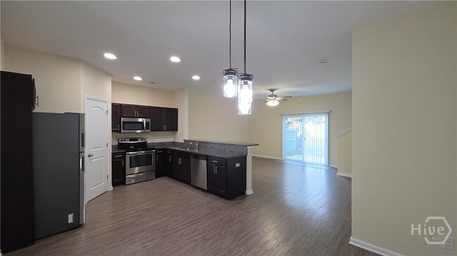 Building Photo - 30 Cantle Dr