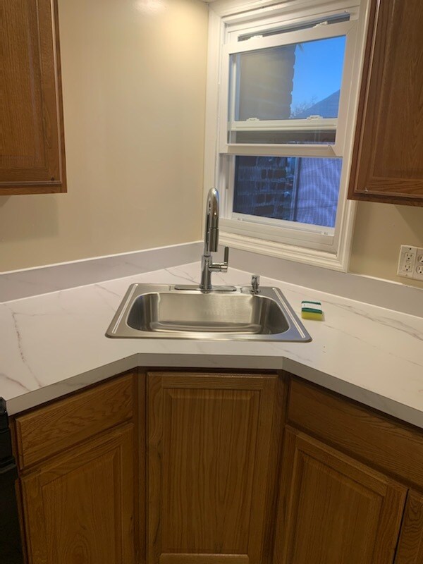 Building Photo - 7 Brookwood St