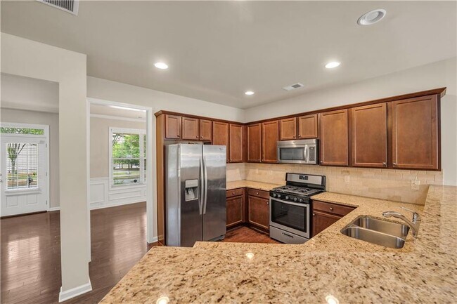 Building Photo - 559 Myrtle Trace Ln