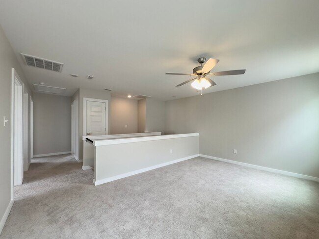 Building Photo - Newly constructed 4bd Home in Villas San A...