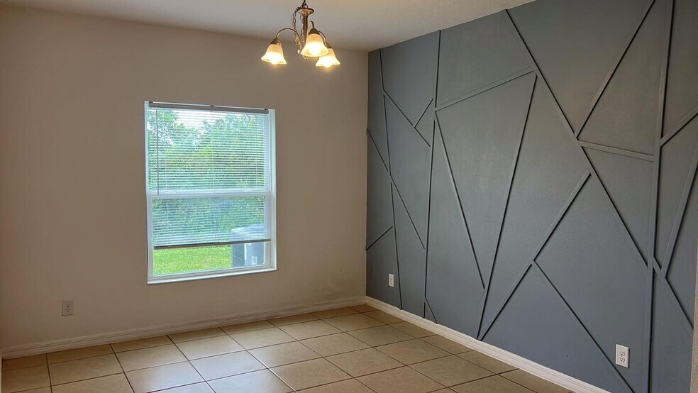 Building Photo - 310 Annabelle Way