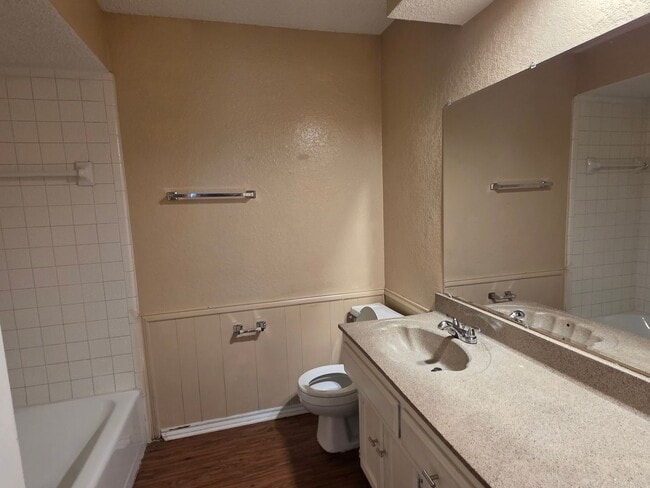 Building Photo - 4724 Berridge Ln