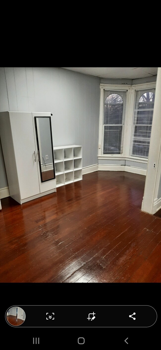 Building Photo - 2208 Longest Ave