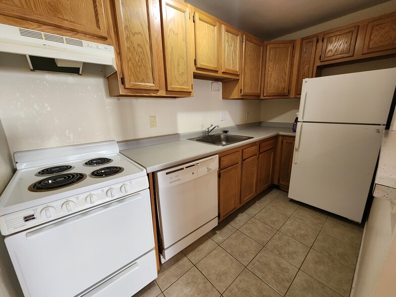 Building Photo - 55 Brighton Ave