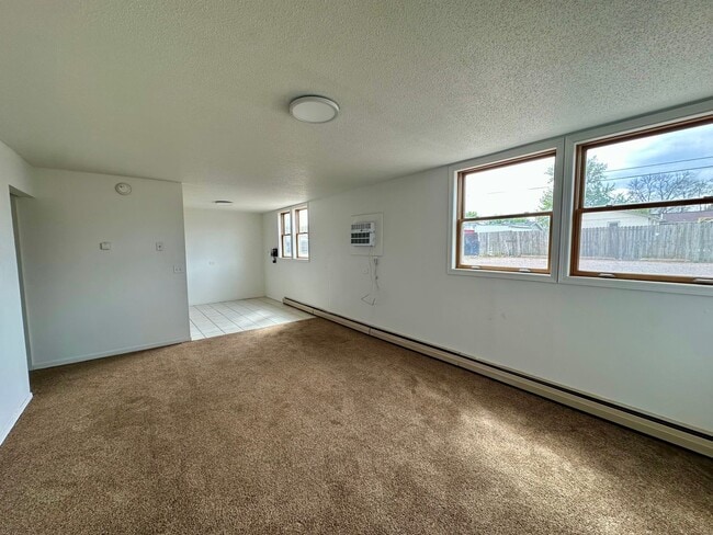Building Photo - 3509 S West Ave