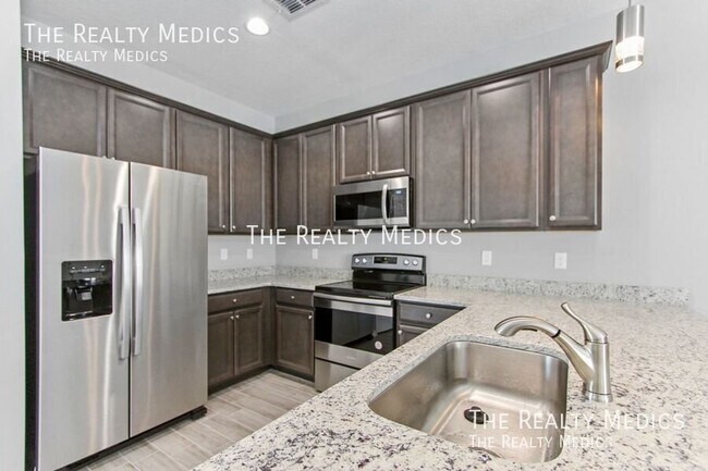 Building Photo - 445 Gephart St SW