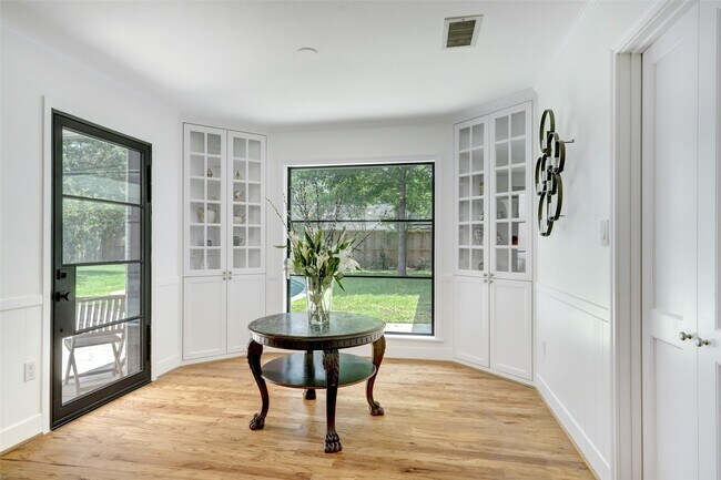 Building Photo - 12419 Mossycup Dr