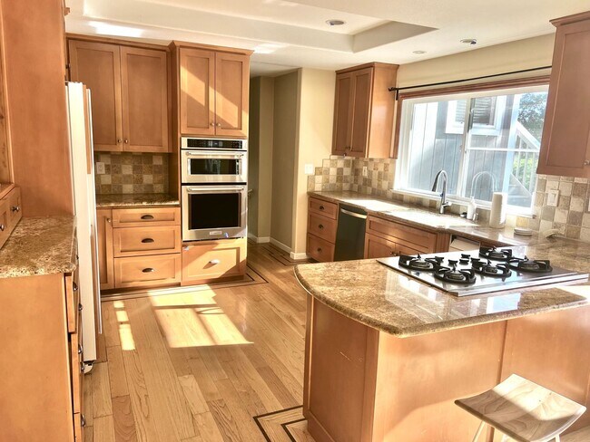 Building Photo - Almaden Valley Ranchette on 1+ Acre | Pool, Horse Property & Views