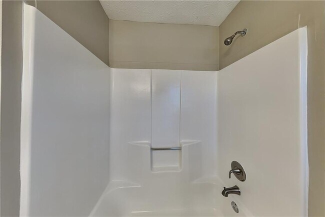 Building Photo - 2620 Bluffton Rd