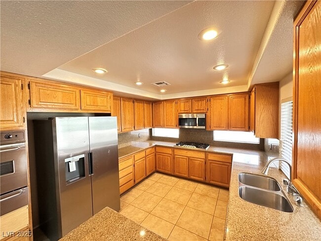 Building Photo - 8204 Tivoli Cove Dr