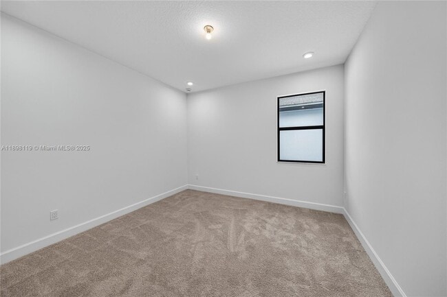 Building Photo - 2722 NW 87th Ter