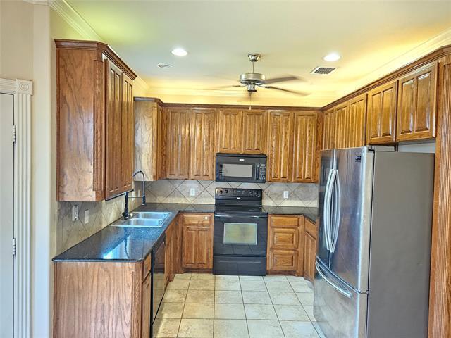 Building Photo - 3049 Trinity Lakes Dr