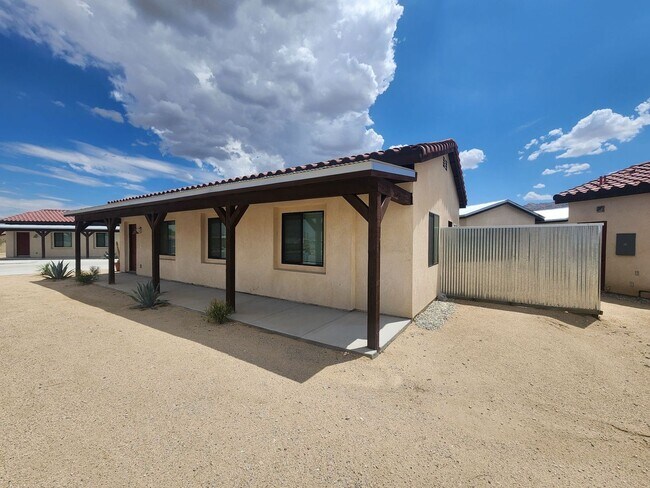 Building Photo - 6615 National Park Dr