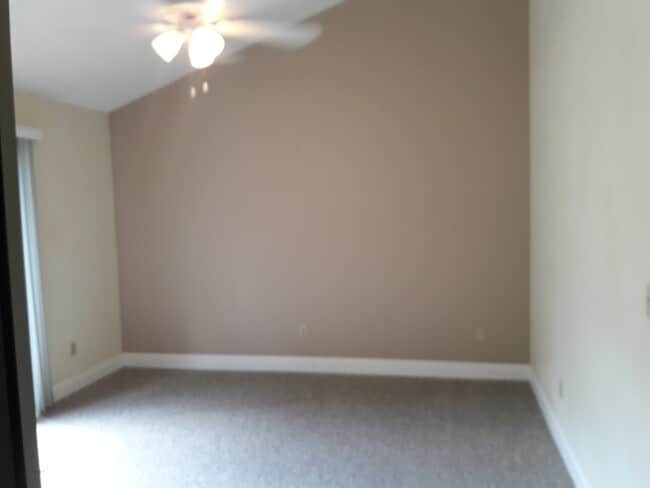 Building Photo - 401 Sandlewood Cove