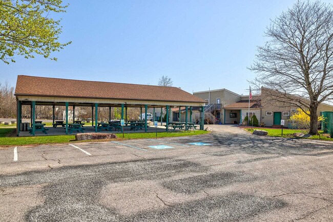 Building Photo - 126 Petrarch Trail