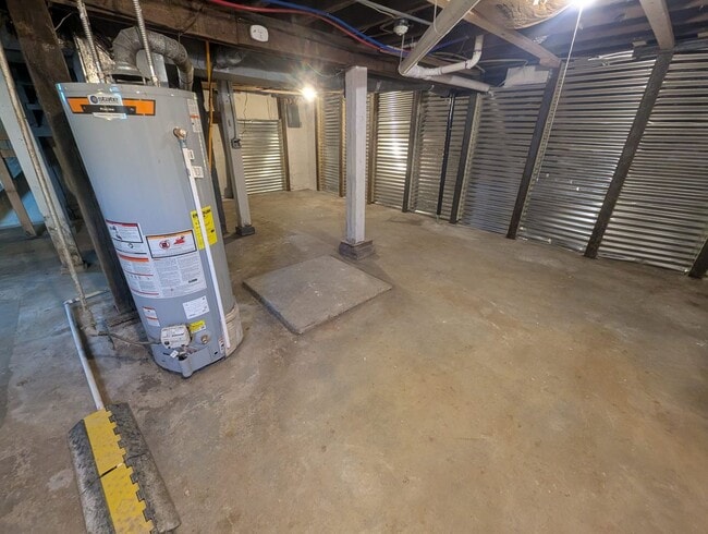 Building Photo - Remodeled 2-Bedroom Home with Main Floor Laundry & Two Car Garage