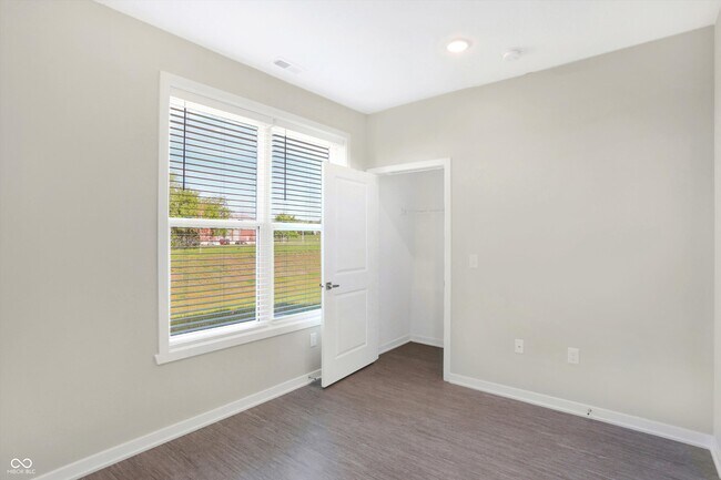 Building Photo - 75 Cypress Dr