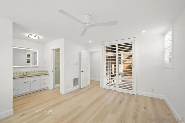 Building Photo - 325 S Sierra Ave