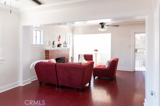 Building Photo - 10330 San Luis Ave